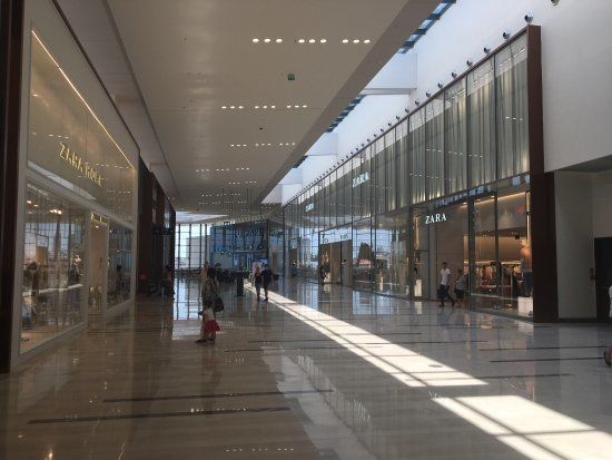 Einkaufszentrum Adigeo