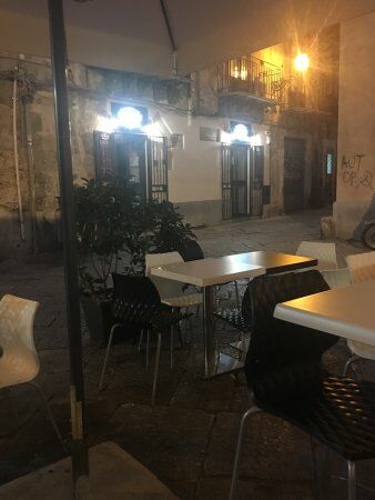 Monteleone Pub