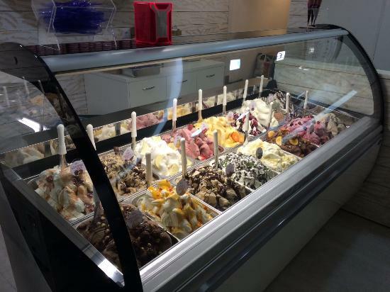 Heladeria Puerta Real Santiago