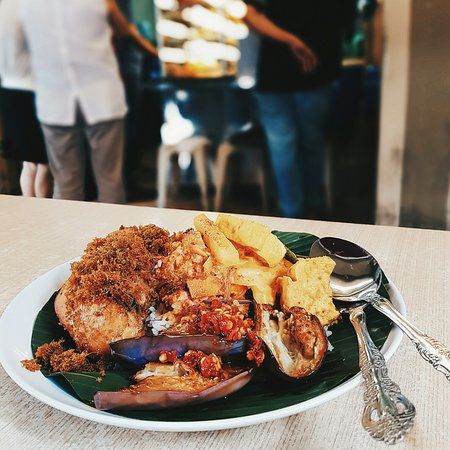 Sinar Pagi Nasi Padang