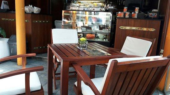 Cafe M