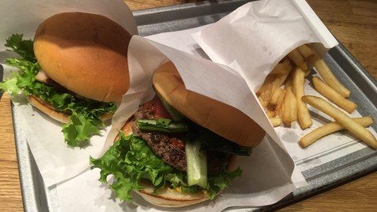 The 3rd Burger Shinjuku Oguard