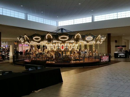 East Hills Shopping Center