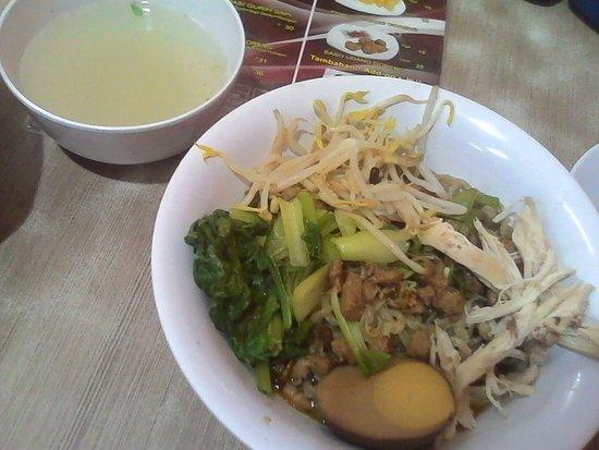 Mie Zhou