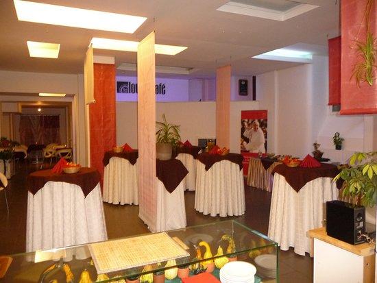 Loyola Café & Lounge