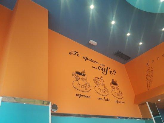 Cafeteria/Heladeria La Luna