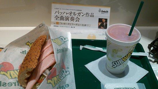 Subway Yasai Cafe OBP Twin 21