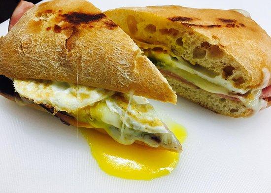 Mary Ellen's Bar & Kitchen