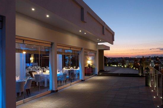 Montparnasse Oriental Fusion Restaurant