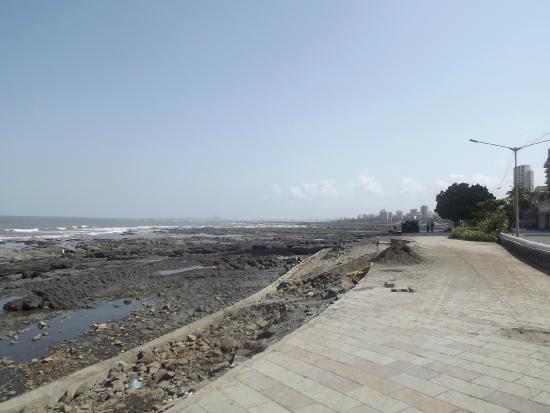Bandstand Promenade