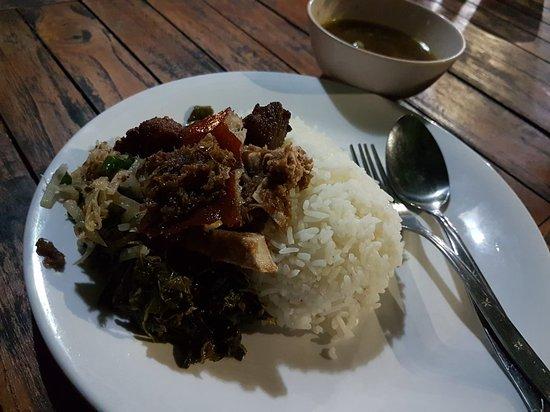 Babi Guling Jero Kawan