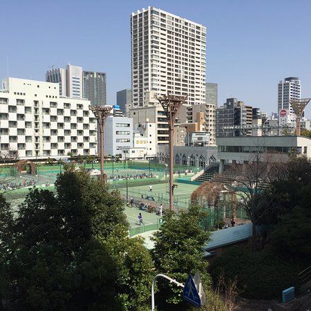 Utsubo Tennis Center