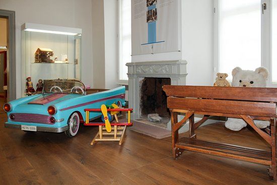 Hessisches Puppen- und Spielzeugmuseum