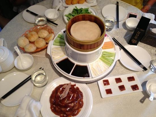 Jinbaiwan Roast Duck