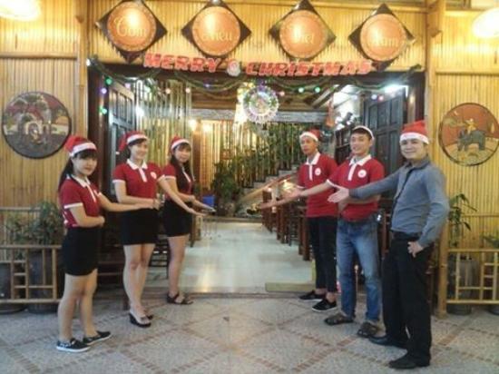 Com Nieu Viet Nam Restaurant