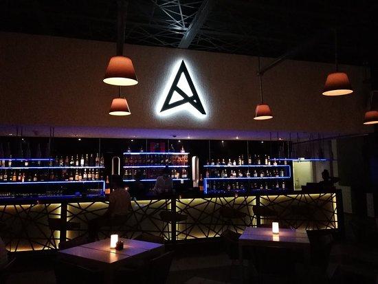 Sky Bar 25