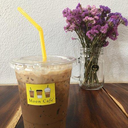 Moon Cafe
