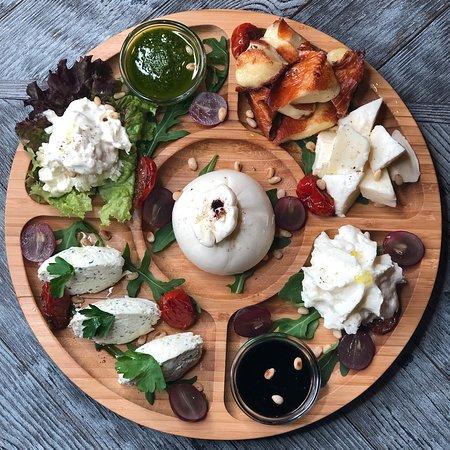 Pervy Syrny Restaurant