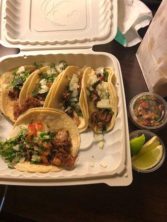 Las Cazuelas Taqueria