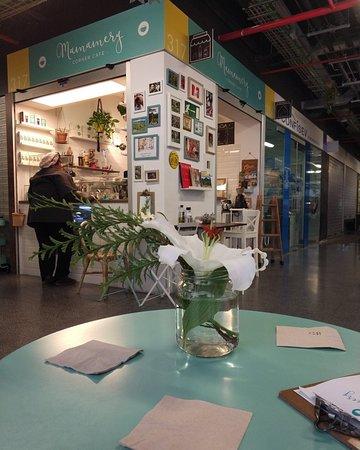 Mamamery Corner Cafe