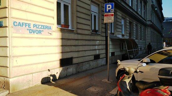Cafe Pizzeria Dvor