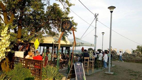 Gardos Pub