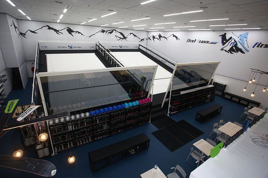 First Traxx Ski & Snowboard Centre