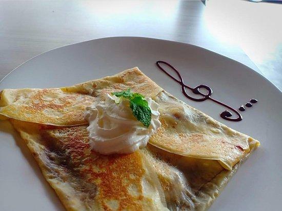 Hungry Surfer Crepes Eatery and Juices