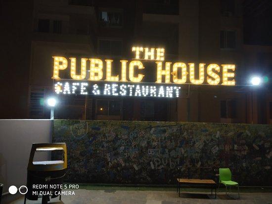 The Public House Cafe & Restaurant