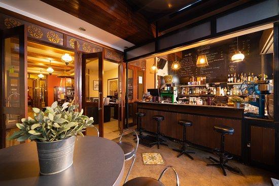 Bird Nest Cafe and Bar