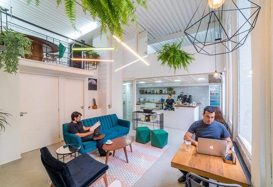 Lala's Coworking de Beleza & Cafe