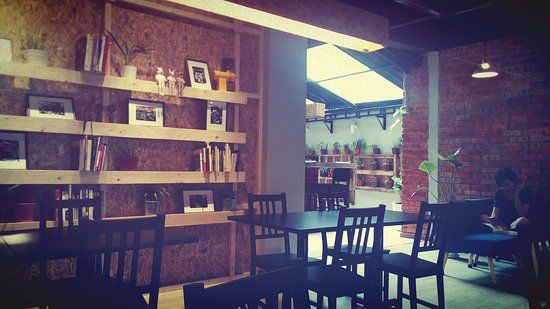 March Azalea Kitchen