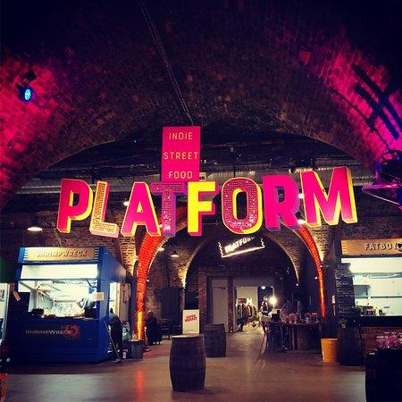 Platform at Argyle Street Arches