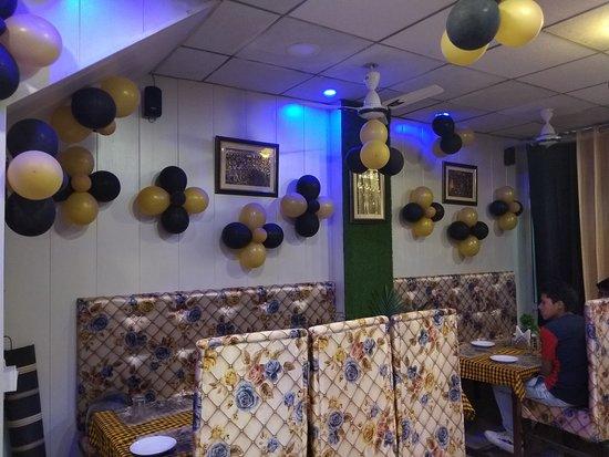 Tahini's Restaurant