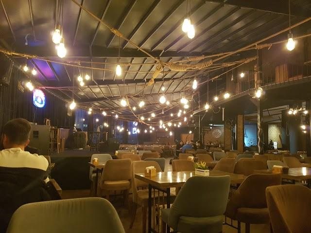 Cafe De Blush