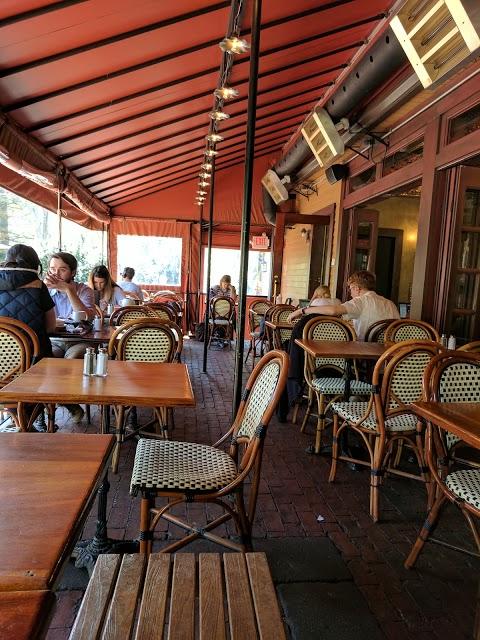 Esselon Cafe and Coffee Roasting