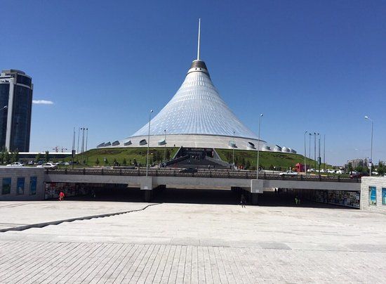 Khan Shatyr Entertainment Center