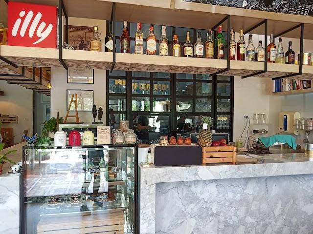 Crust Italian Restaurant And Cafe