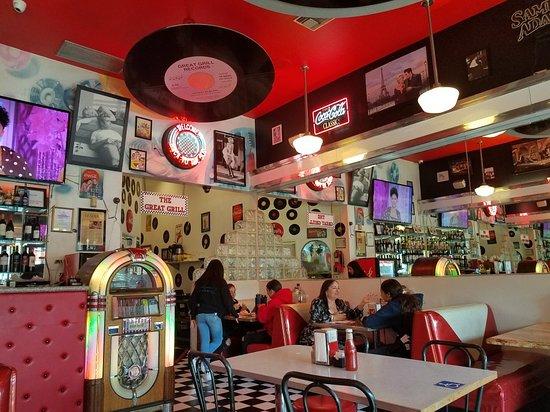 The Great Grill Back To The 50's