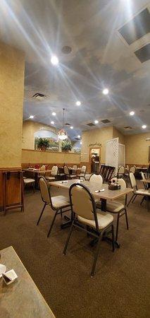 Giannilli's II Restaurant & Lounge