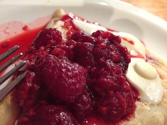 Aix Cafe Creperie Salon