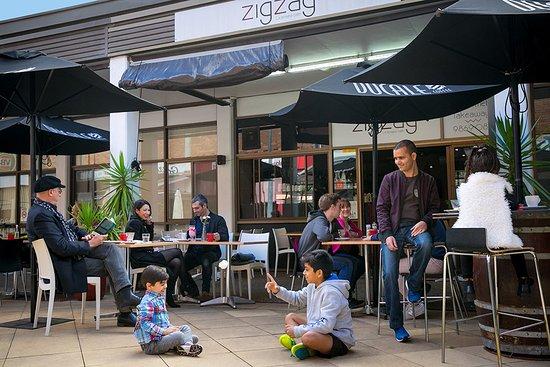 Zigzag Cafe