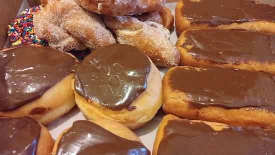 Carl's Bakery & Restaurant