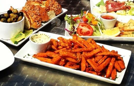 Pebbles Fish And Wine Bar