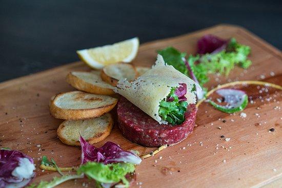 Della Seta Restaurant