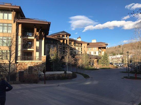 TORO Kitchen & Lounge