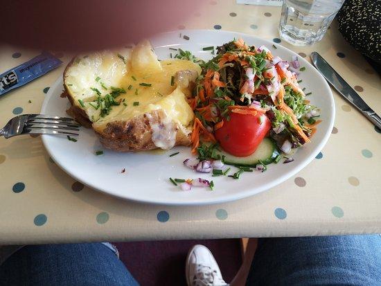 Uphill Wharf Cafe-Bar