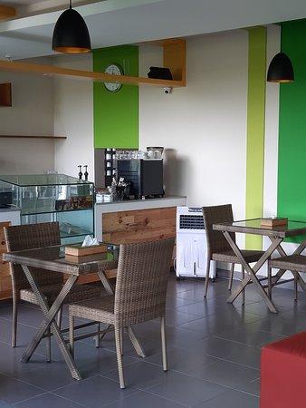 Banave Coffee Shop and Bar