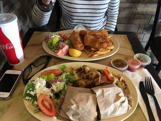 Petit Cafe Mediterranean Grill