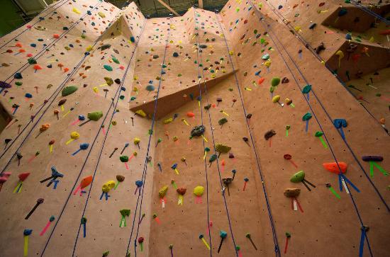 Earth Treks Climbing Center